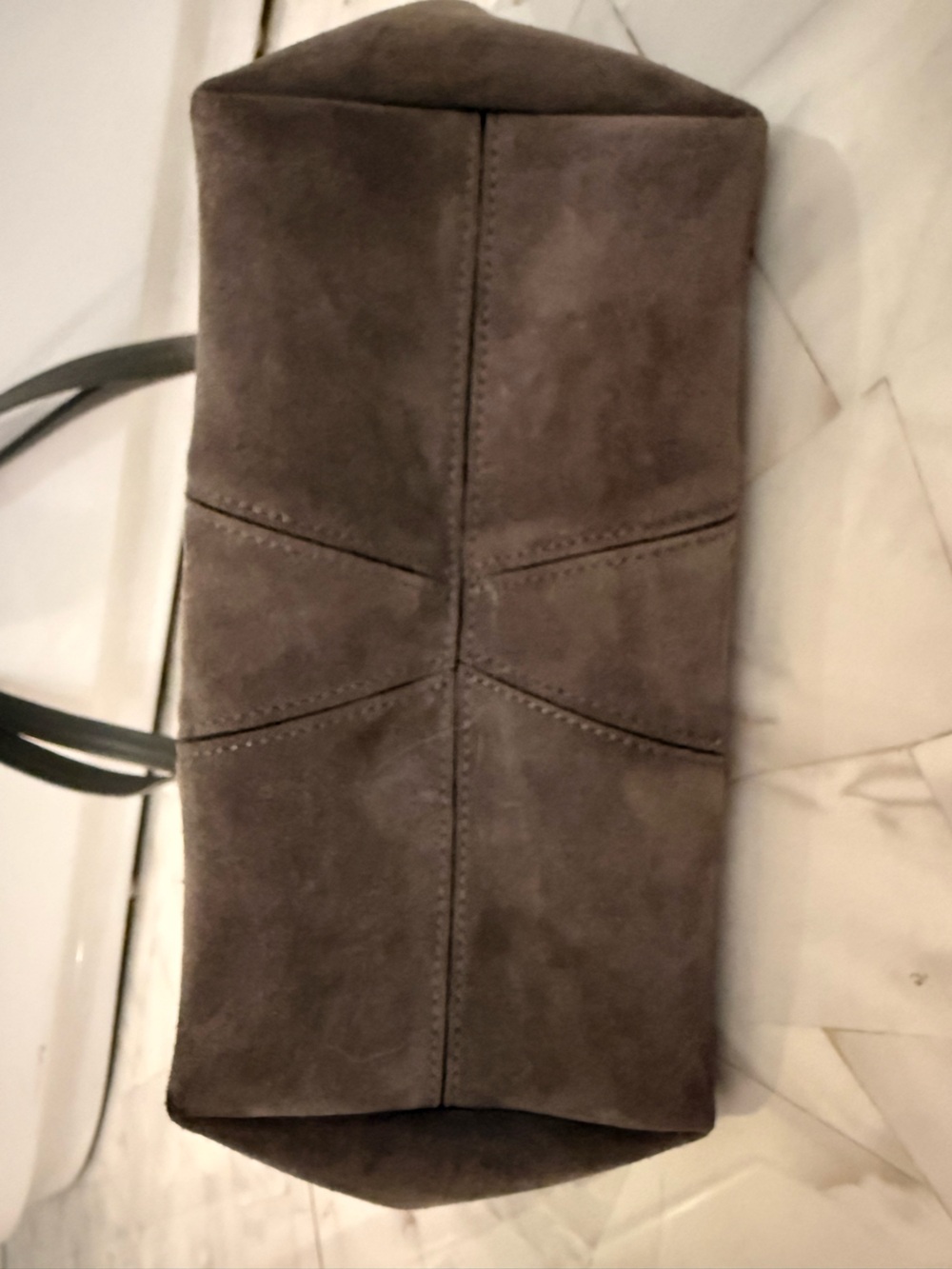 Chloé Suede Spin Tote Medium - Picture 6 of 8
